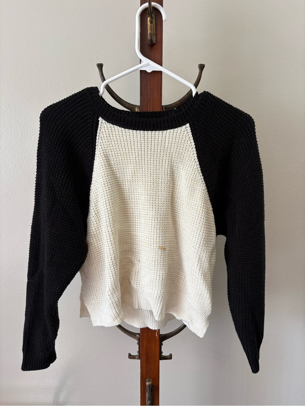 Forever 21 Black & Cream Waffle Knit Raglan Sweater